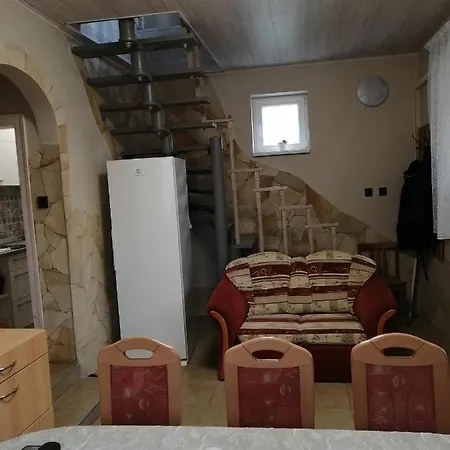 Napraforgo Vendeghaz Holiday home