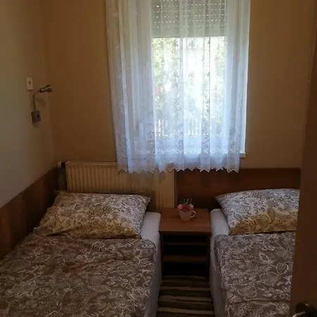 Napraforgo Vendeghaz Holiday home *